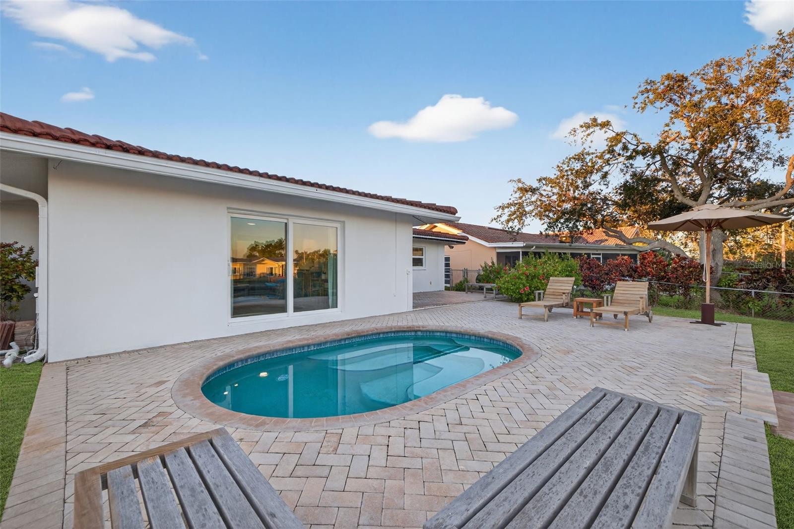 Listing photo id 24 for 1984 Michigan Avenue Ne