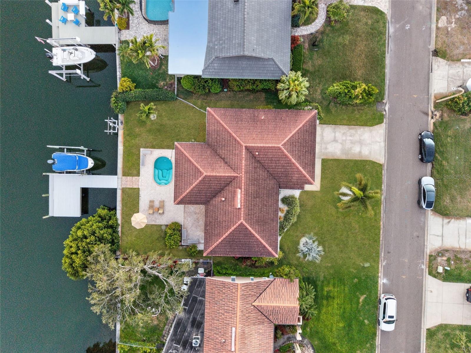 Listing photo id 43 for 1984 Michigan Avenue Ne