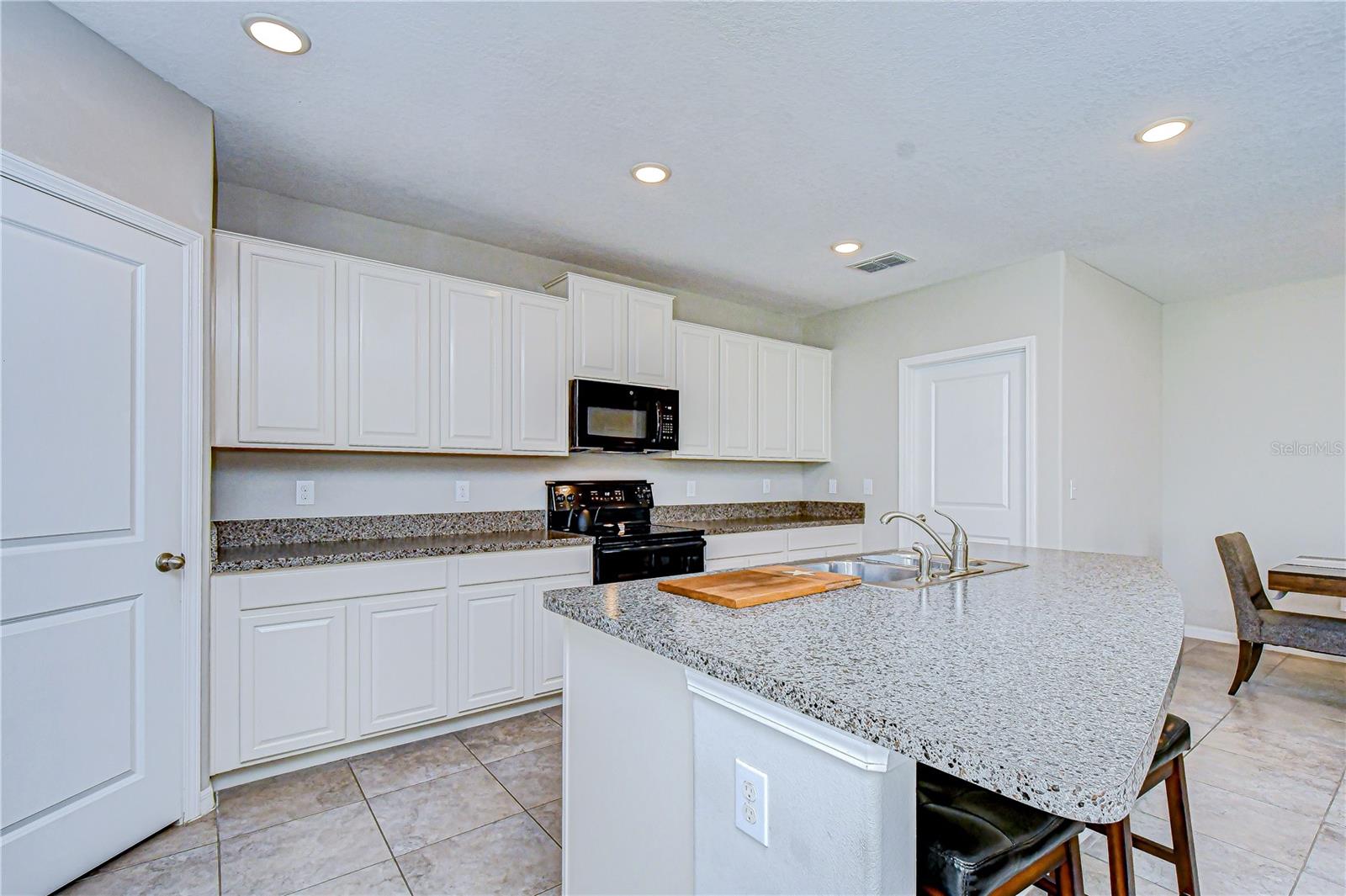 Image 14 of 54 For 10013 Rosemary Leaf Lane