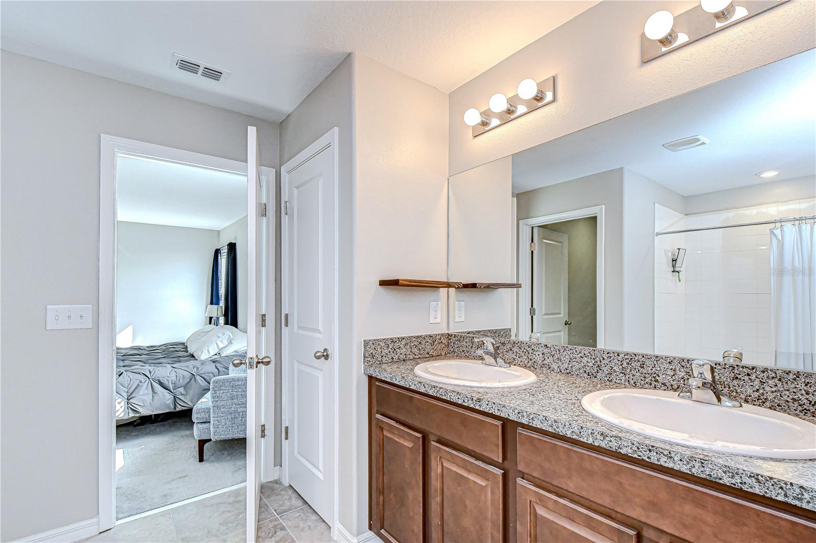 Image 26 of 54 For 10013 Rosemary Leaf Lane