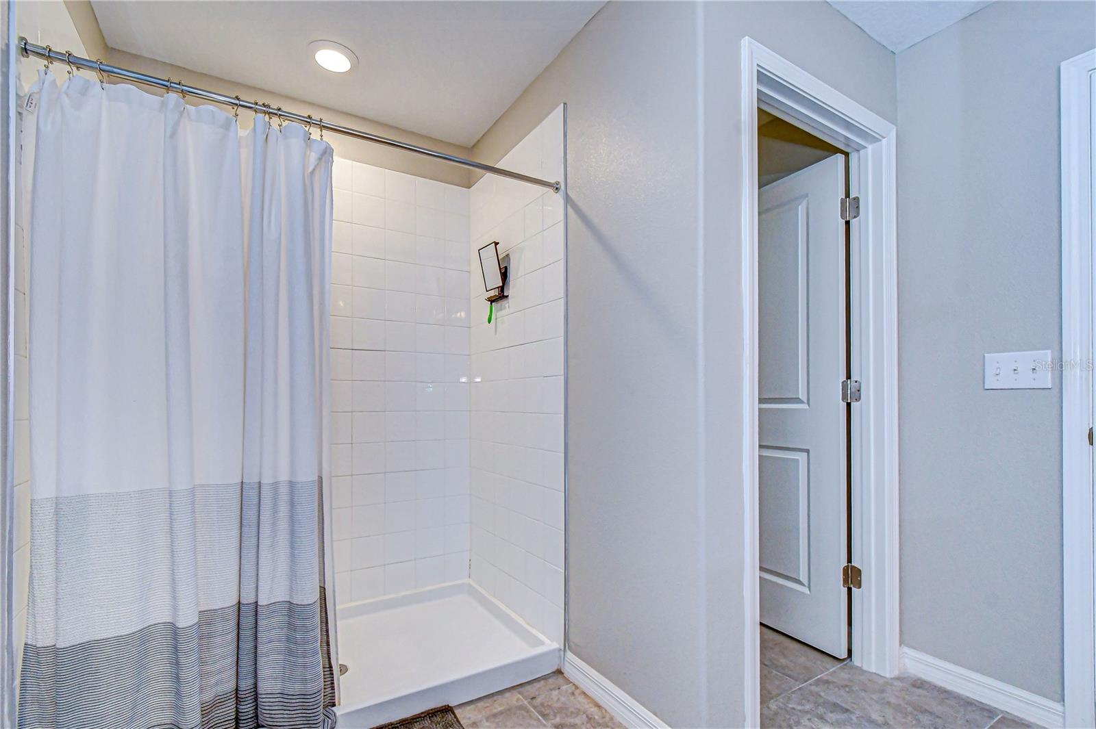 Image 29 of 54 For 10013 Rosemary Leaf Lane