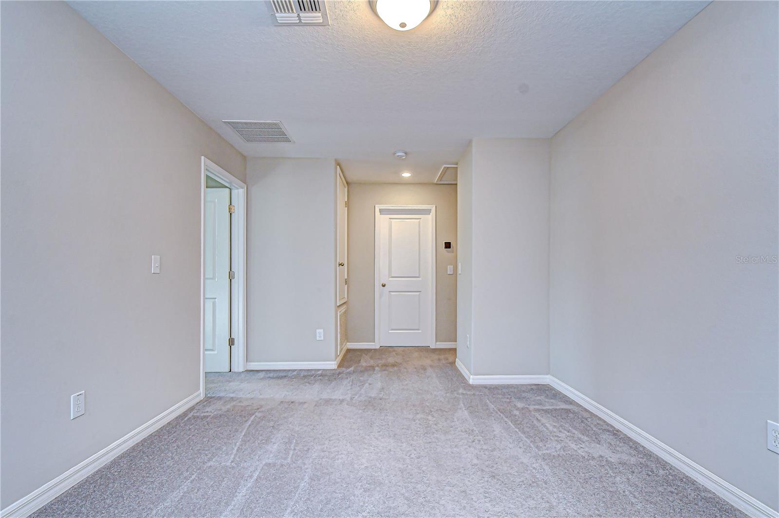 Image 32 of 54 For 10013 Rosemary Leaf Lane