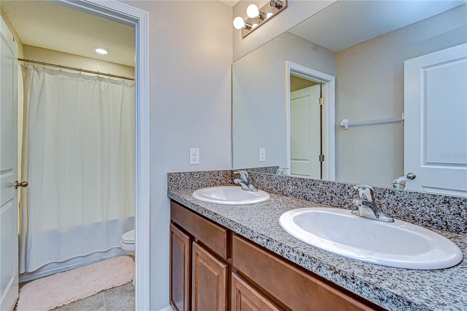 Image 40 of 54 For 10013 Rosemary Leaf Lane