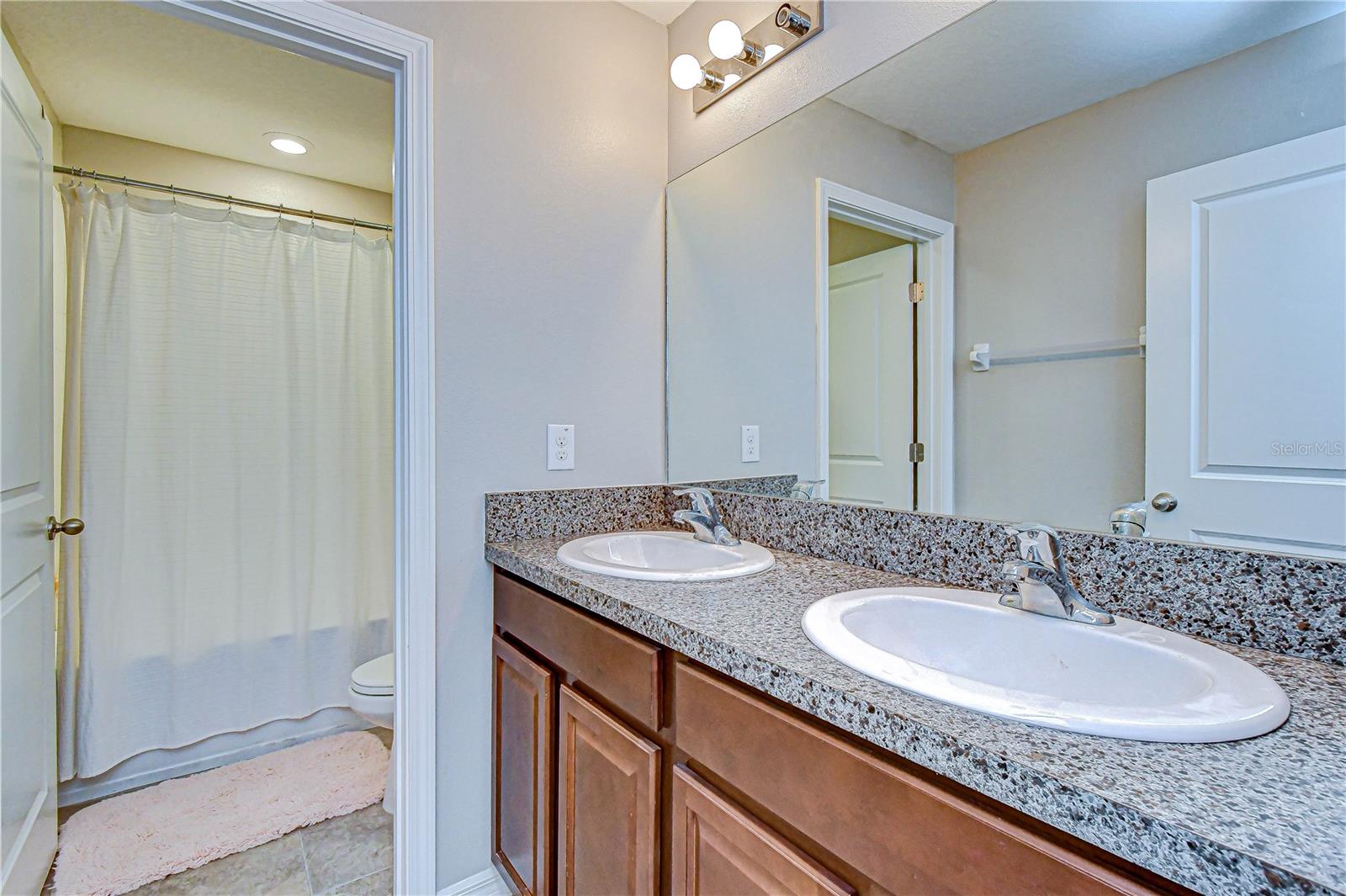 Image 41 of 54 For 10013 Rosemary Leaf Lane