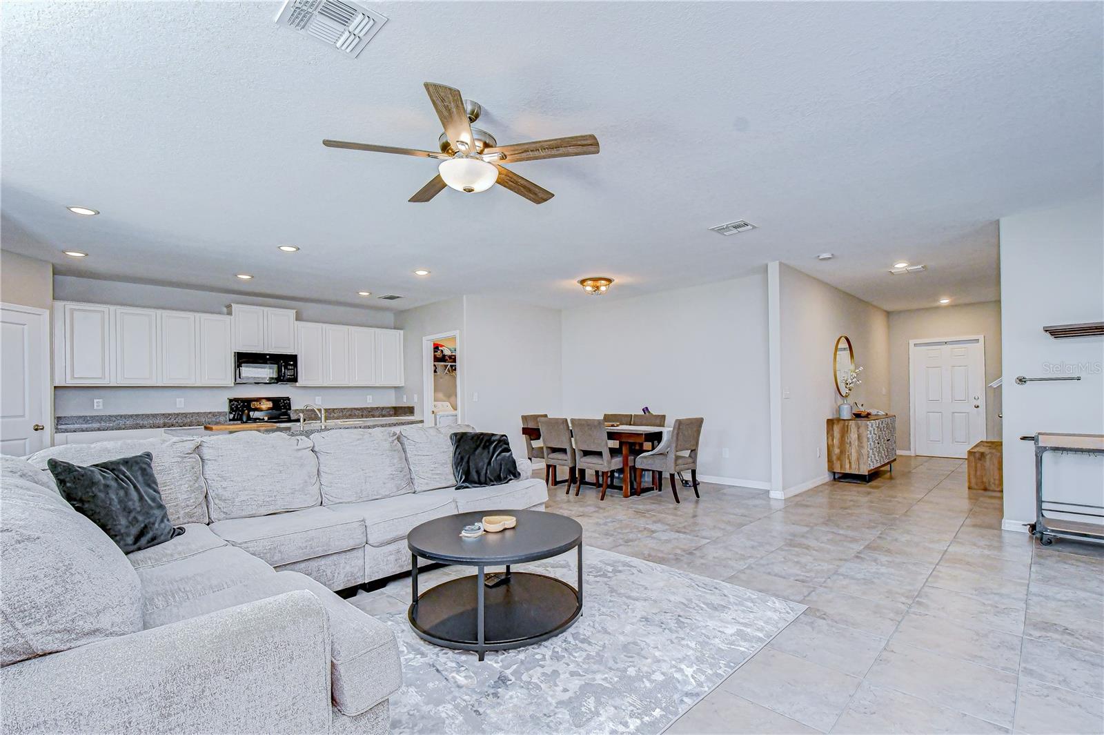 Image 7 of 54 For 10013 Rosemary Leaf Lane