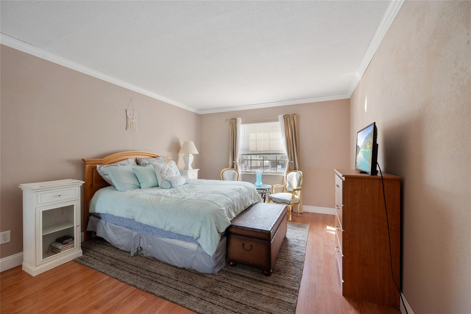 Image 14 of 24 For 10365 Paradise Boulevard 22