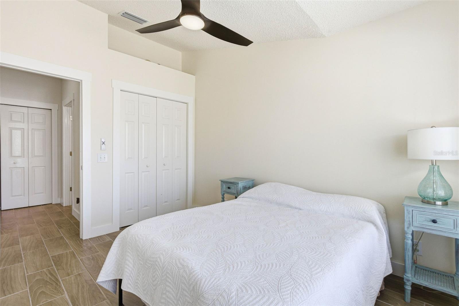 Image 24 of 46 For 541 Black Lion Drive Ne