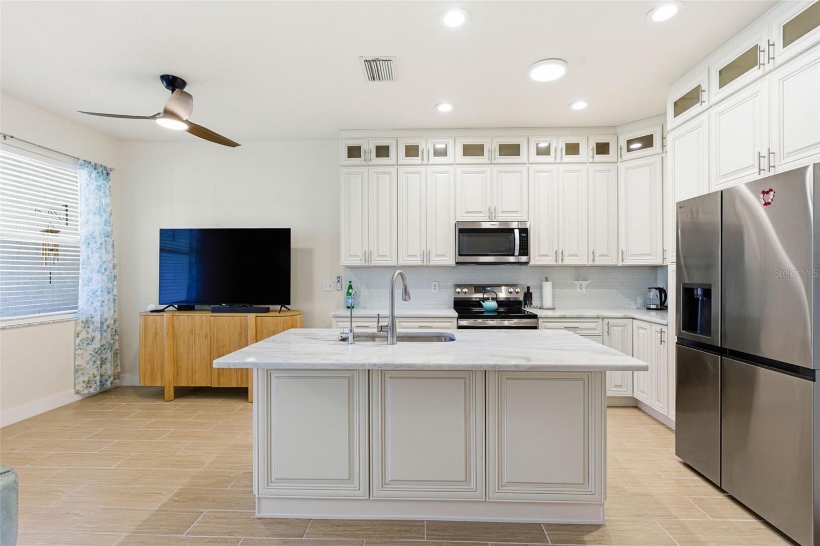 Image 8 of 46 For 541 Black Lion Drive Ne