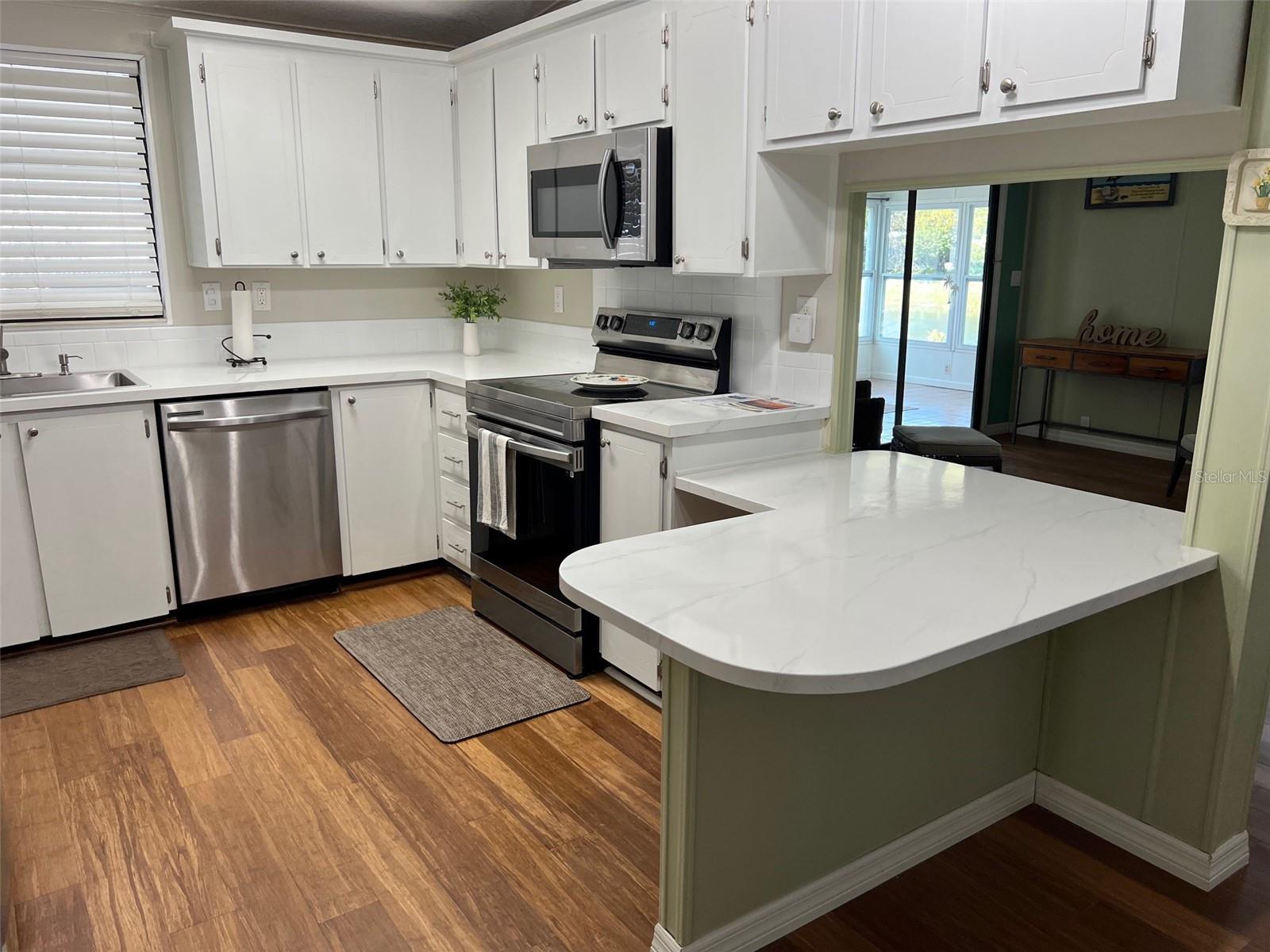 Image 4 of 44 For 1001 Starkey Road 177