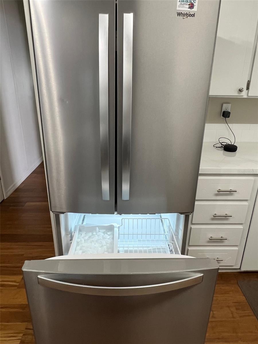 Image 8 of 44 For 1001 Starkey Road 177