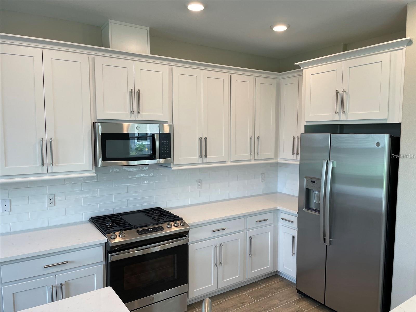 Image 12 of 34 For 4580 Almada Lane