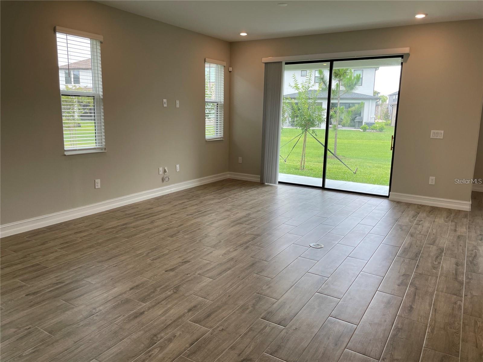 Image 4 of 34 For 4580 Almada Lane