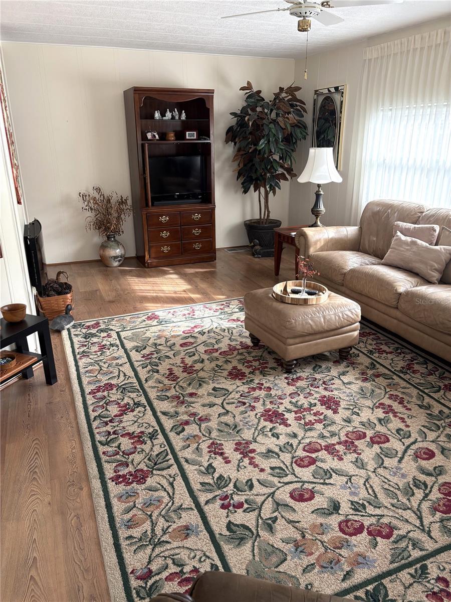 Image 10 of 22 For 29129 Johnston Road 2547