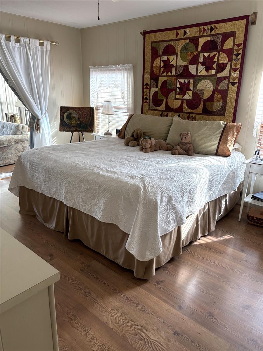 Image 17 of 22 For 29129 Johnston Road 2547