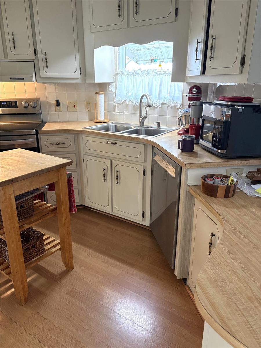 Image 5 of 22 For 29129 Johnston Road 2547