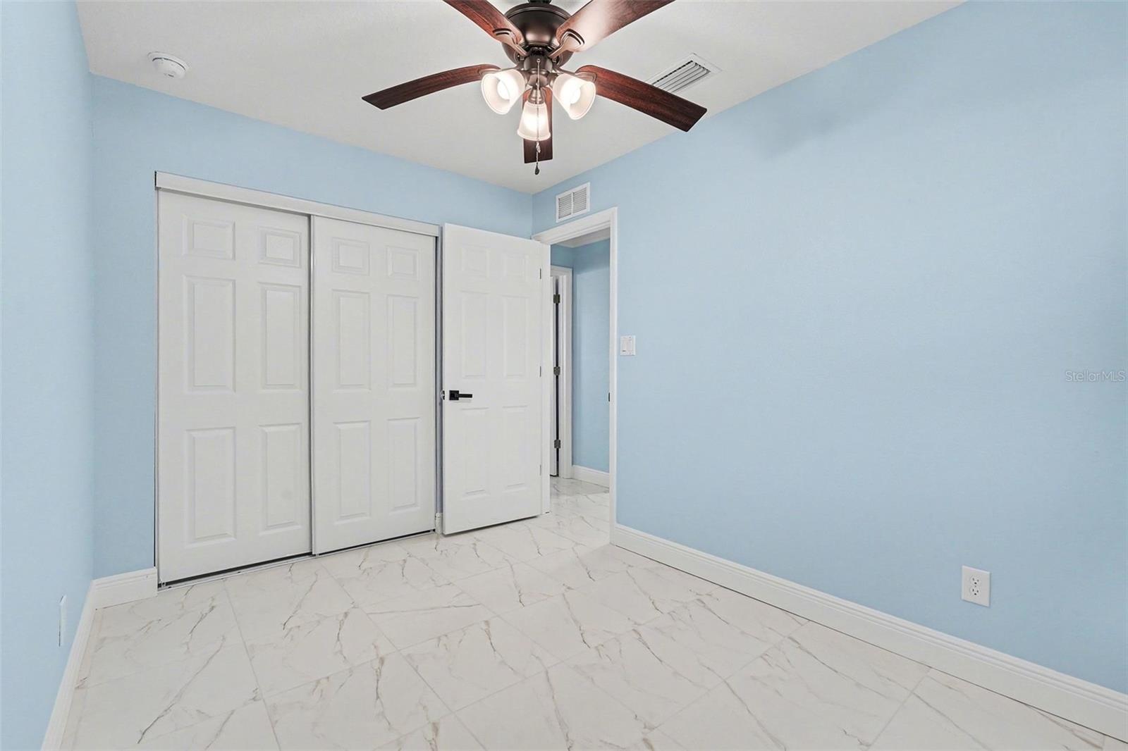 Listing photo id 10 for 14814 11th Street