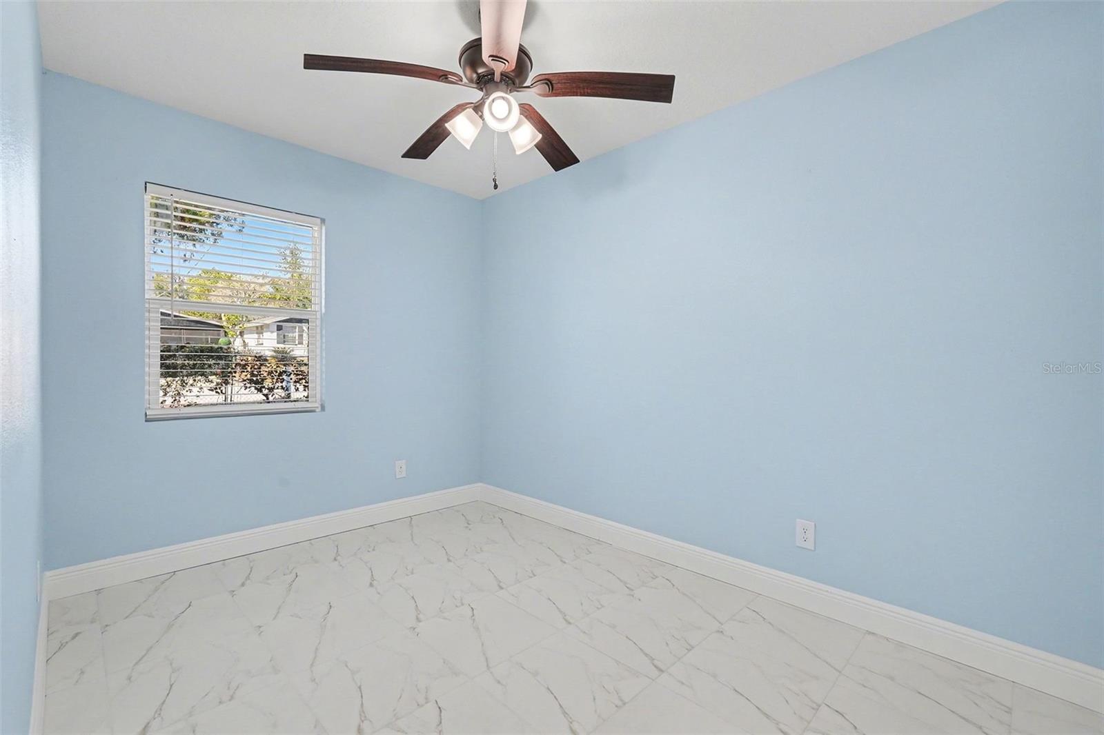 Listing photo id 12 for 14814 11th Street