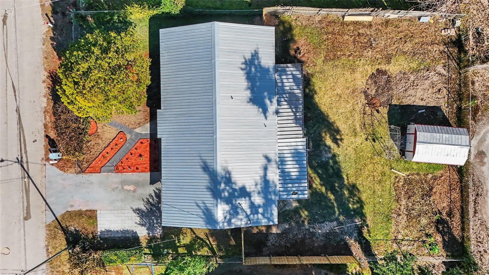 Listing photo id 25 for 14814 11th Street