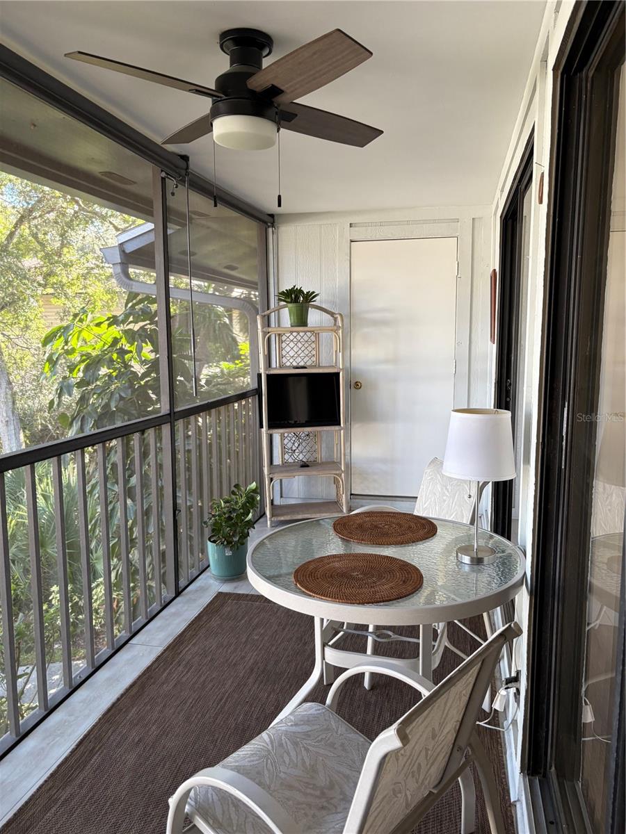 Image 4 of 26 For 3241 Fox Chase Circle N 204