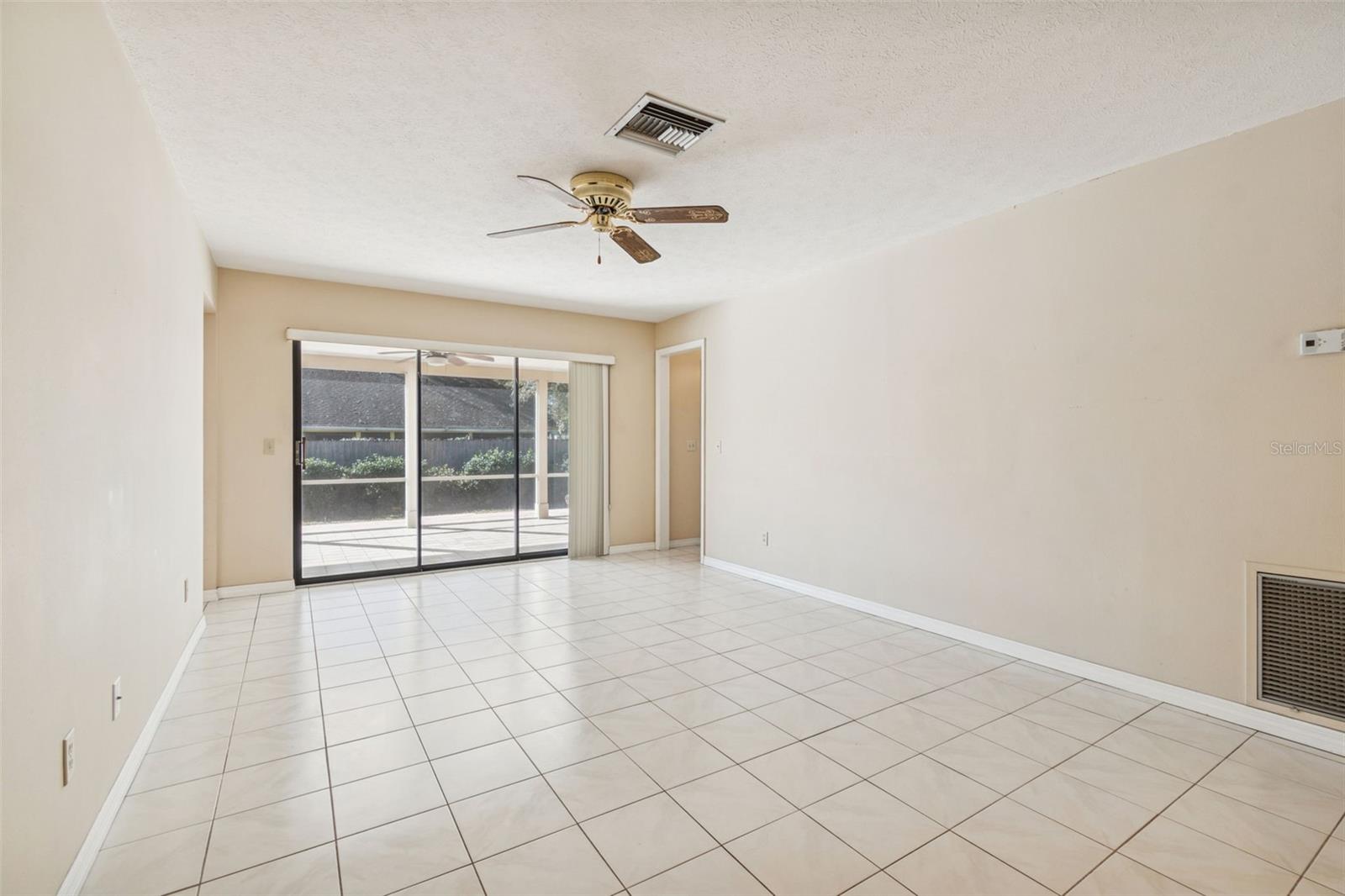 Image 13 of 36 For 6611 Peachtree Drive