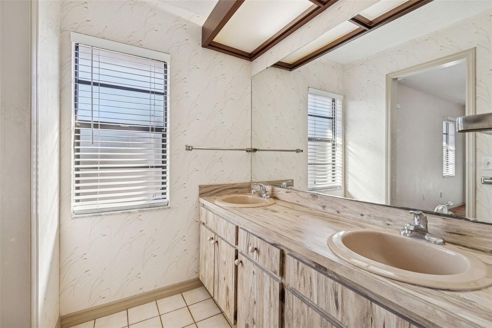 Image 18 of 36 For 6611 Peachtree Drive