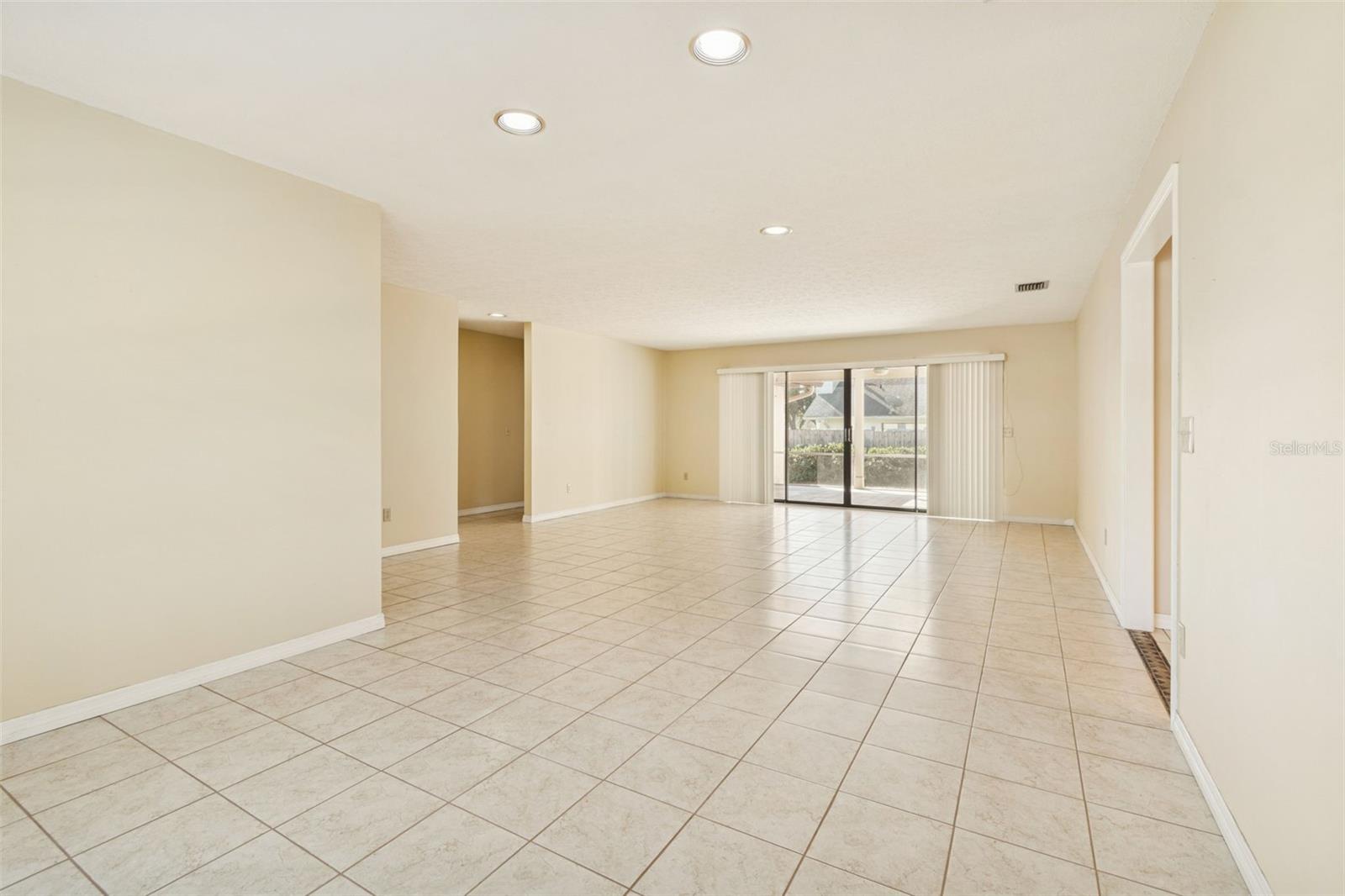 Image 9 of 36 For 6611 Peachtree Drive