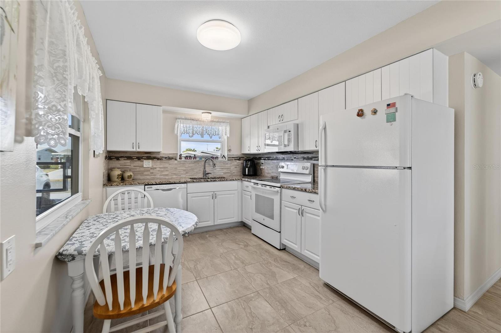 Image 14 of 53 For 1512 Chevy Chase Drive