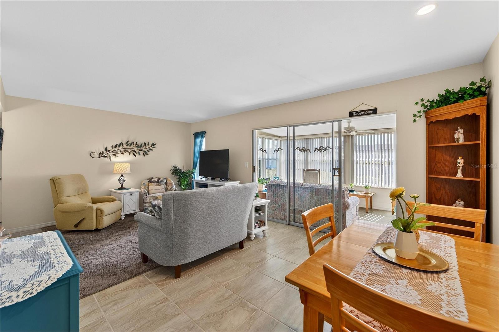 Image 20 of 53 For 1512 Chevy Chase Drive