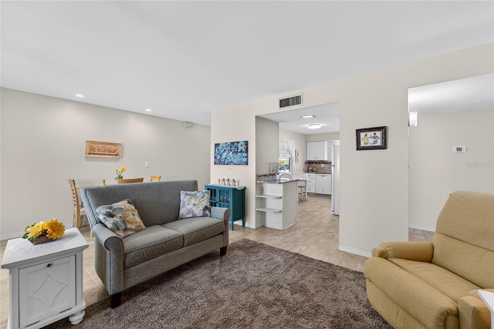 Image 23 of 53 For 1512 Chevy Chase Drive