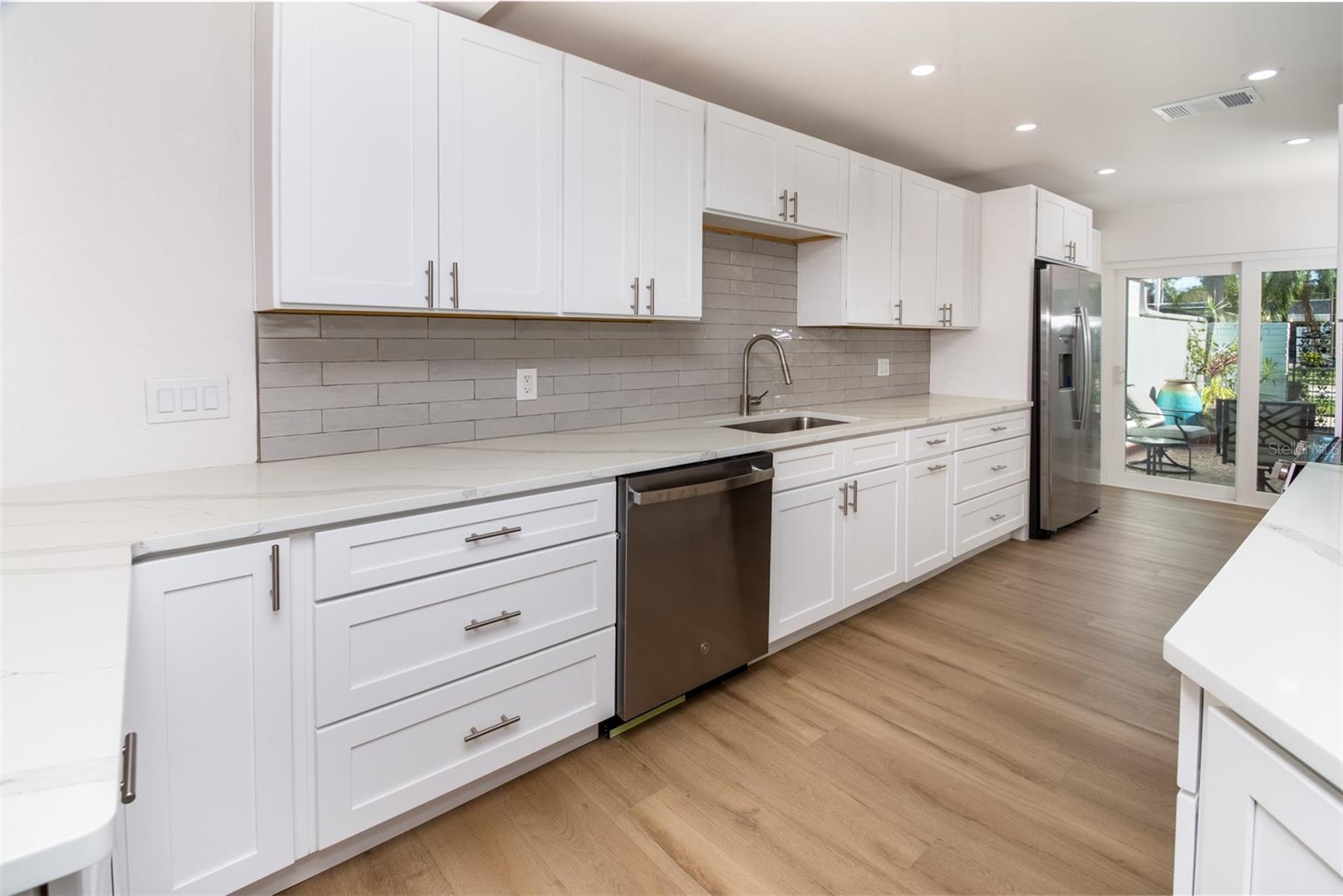 Image 9 of 36 For 128 Boca Ciega Point Boulevard N