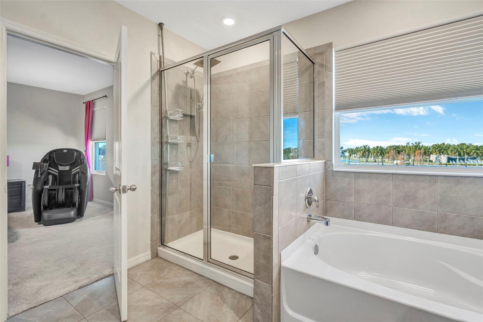 Image 40 of 74 For 16638 Mooner Plank Circle