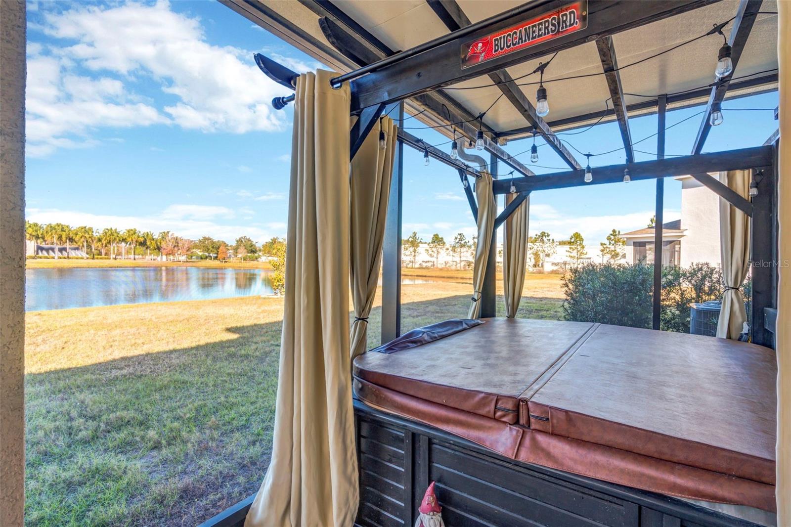 Image 51 of 74 For 16638 Mooner Plank Circle