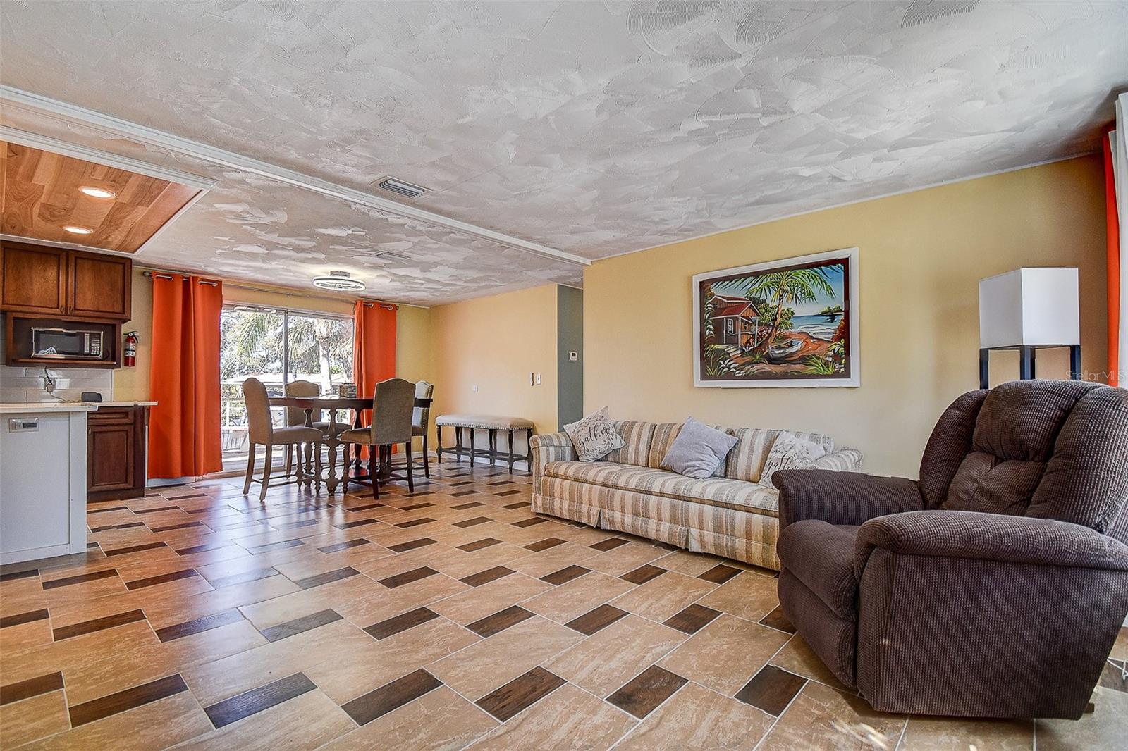 Image 12 of 42 For 505 Riverview Lane