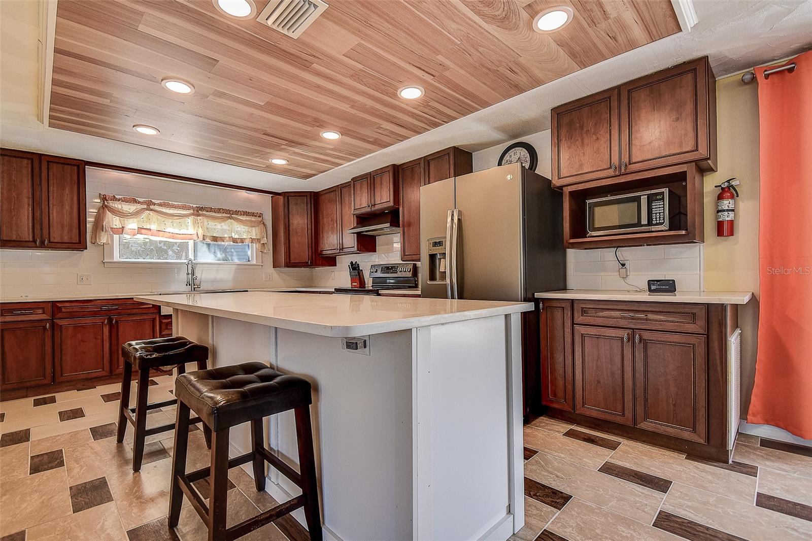 Image 15 of 42 For 505 Riverview Lane