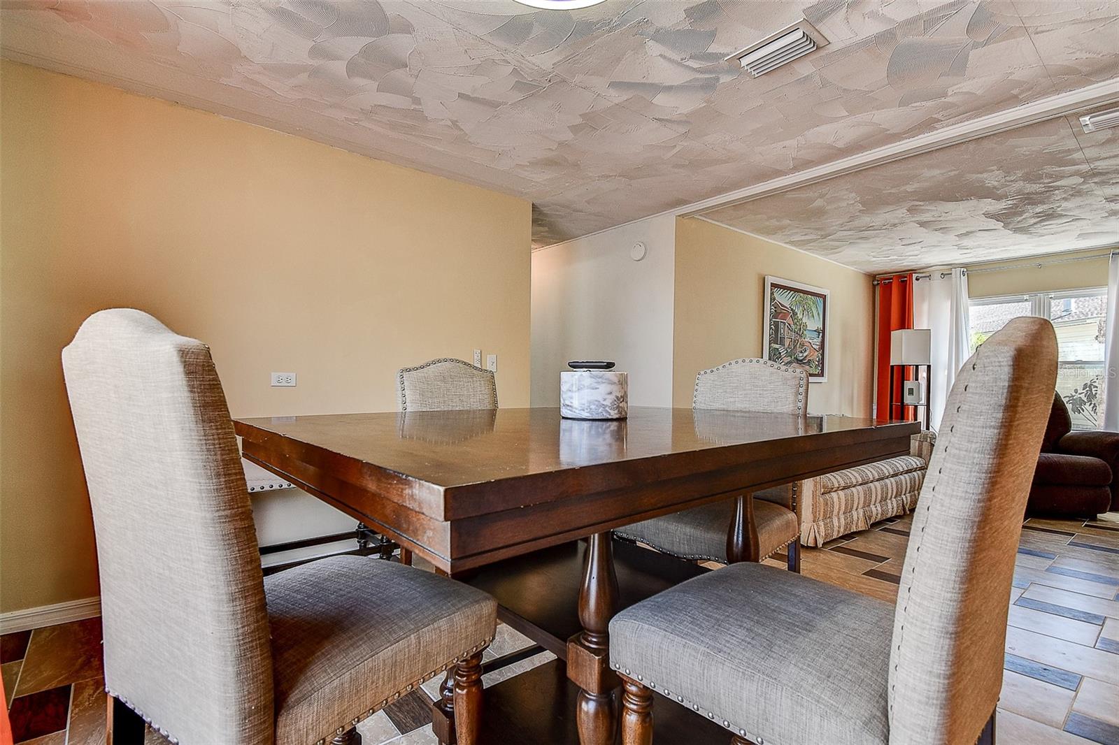 Image 16 of 42 For 505 Riverview Lane