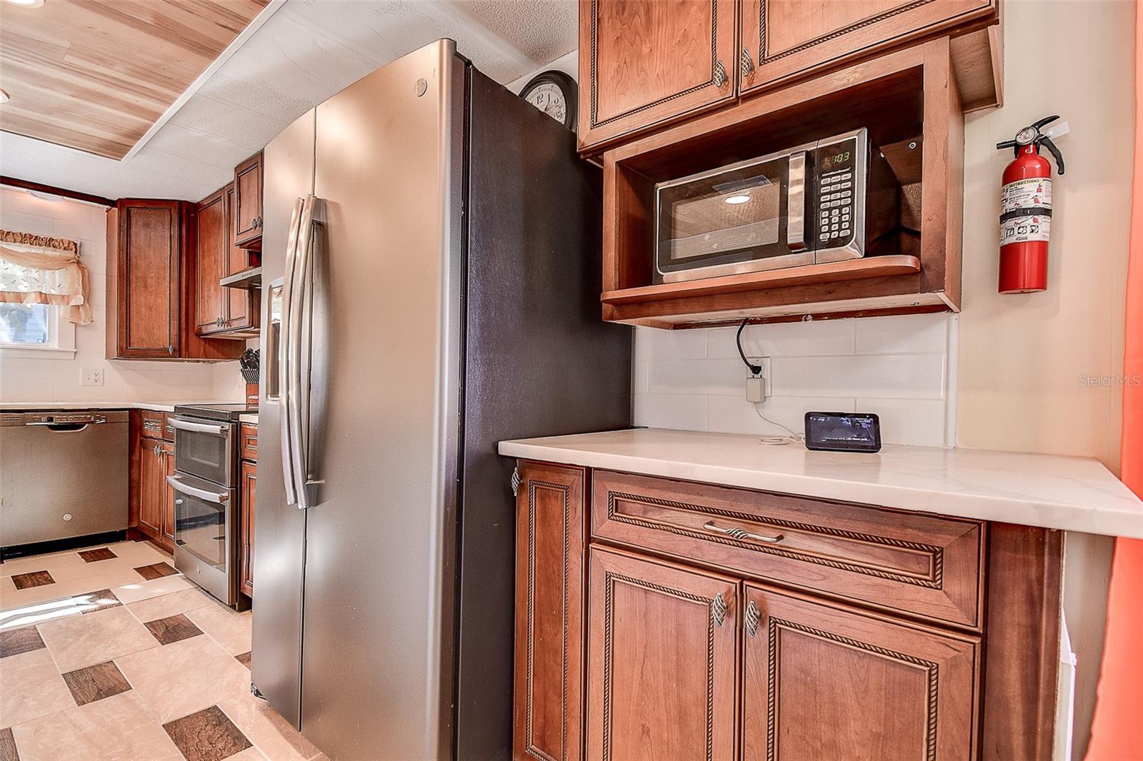 Image 17 of 42 For 505 Riverview Lane