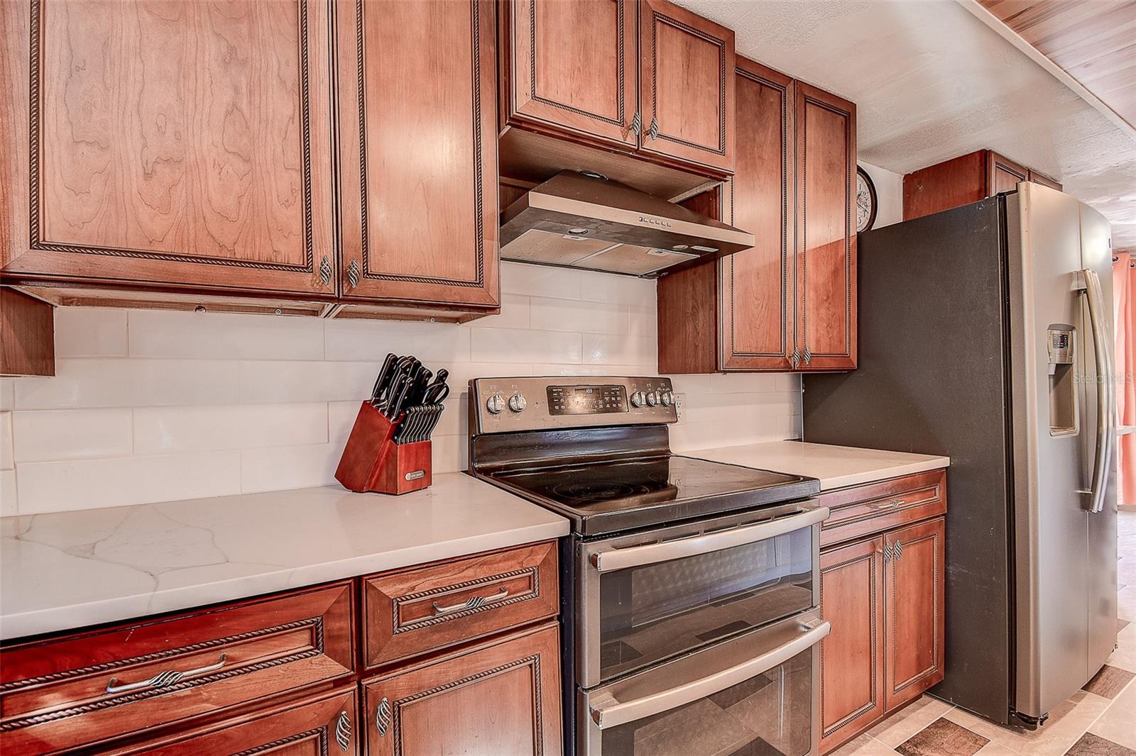 Image 19 of 42 For 505 Riverview Lane