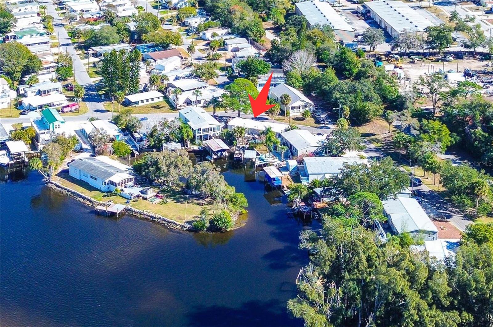 Image 7 of 42 For 505 Riverview Lane