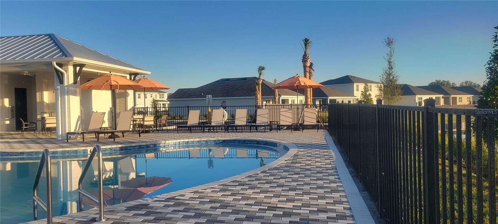 Image 4 of 6 For 3901 109th Street East