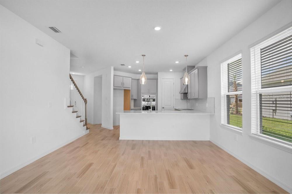 Image 13 of 44 For 717 Steel Drive