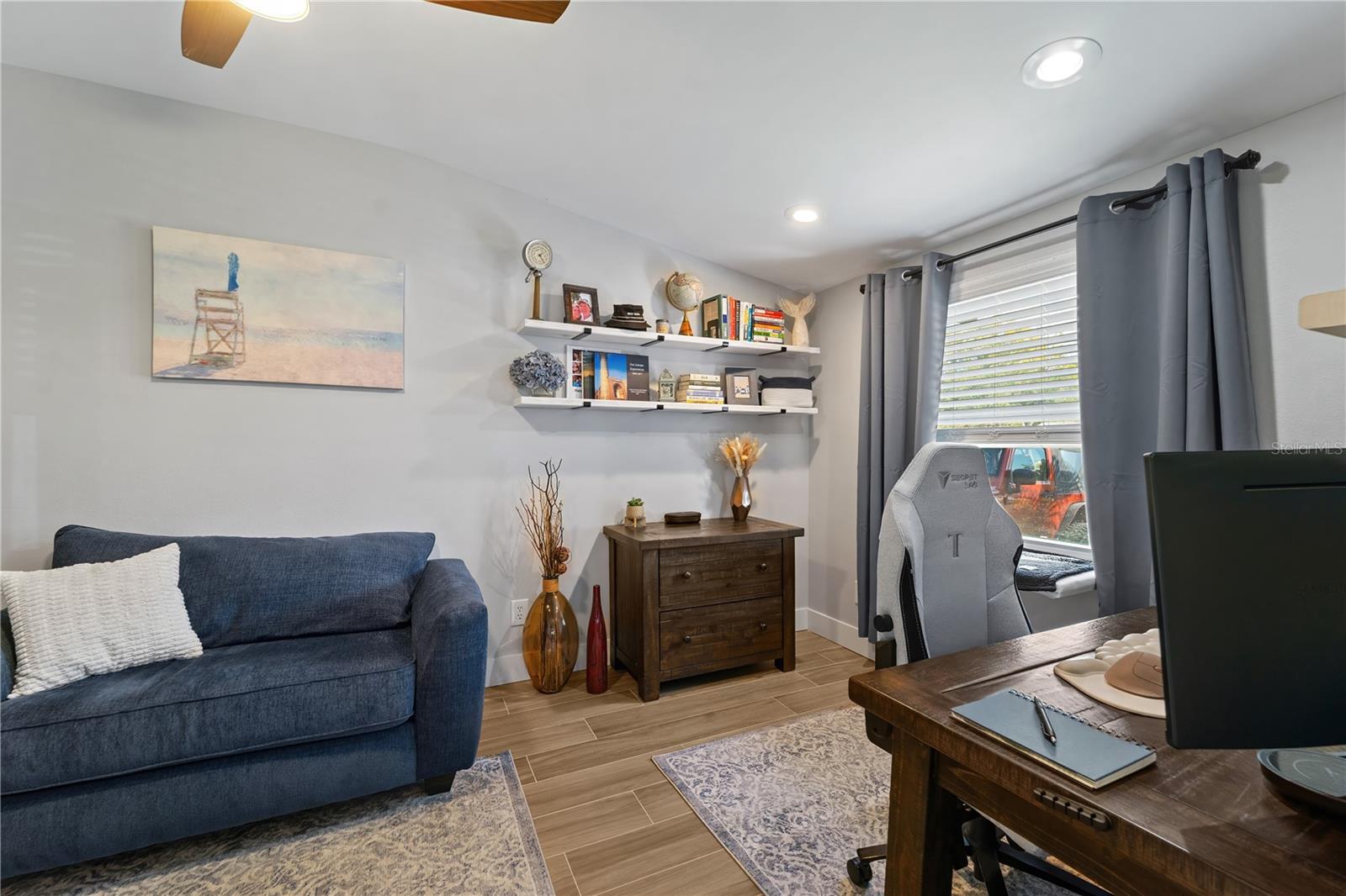 Image 11 of 25 For 5804 Tampa Shores Boulevard