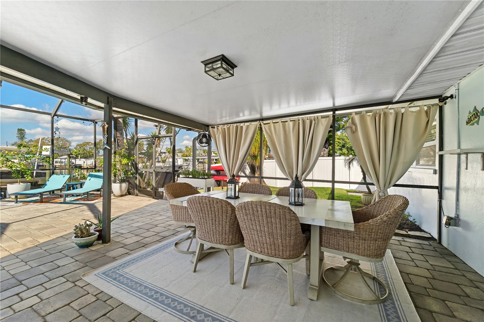 Image 21 of 25 For 5804 Tampa Shores Boulevard