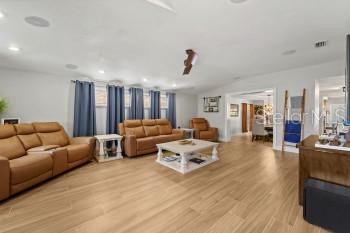 Image 5 of 25 For 5804 Tampa Shores Boulevard