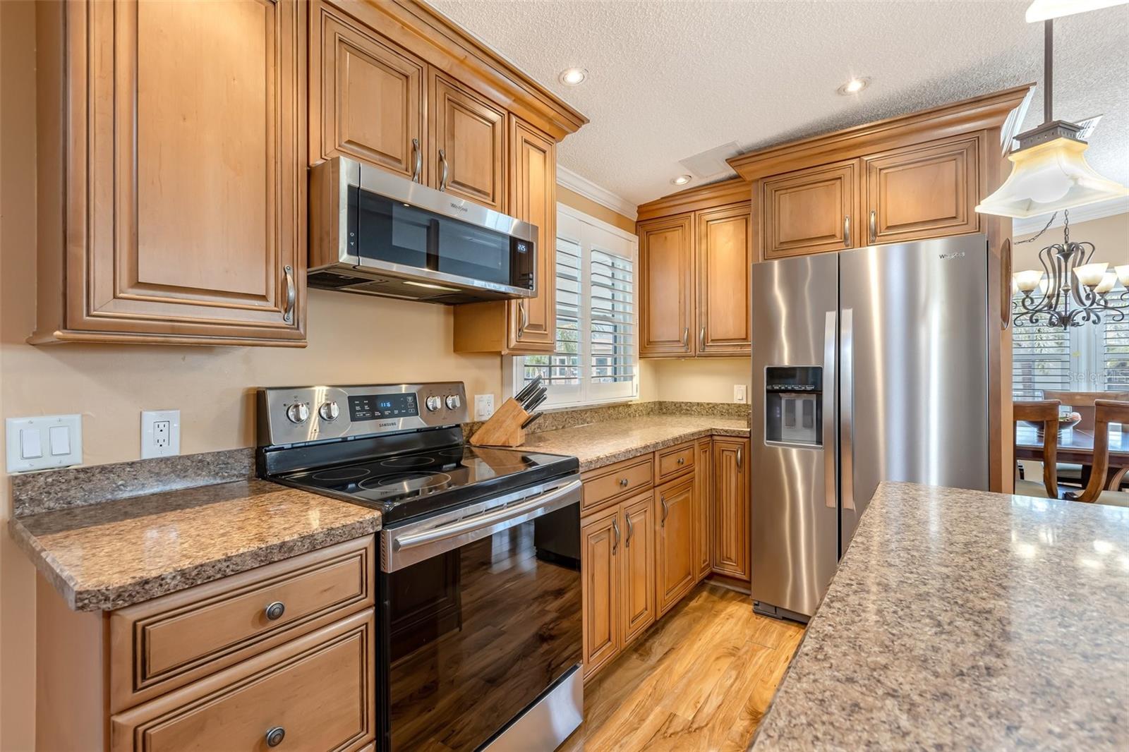 Image 11 of 75 For 639 La Jolla Circle