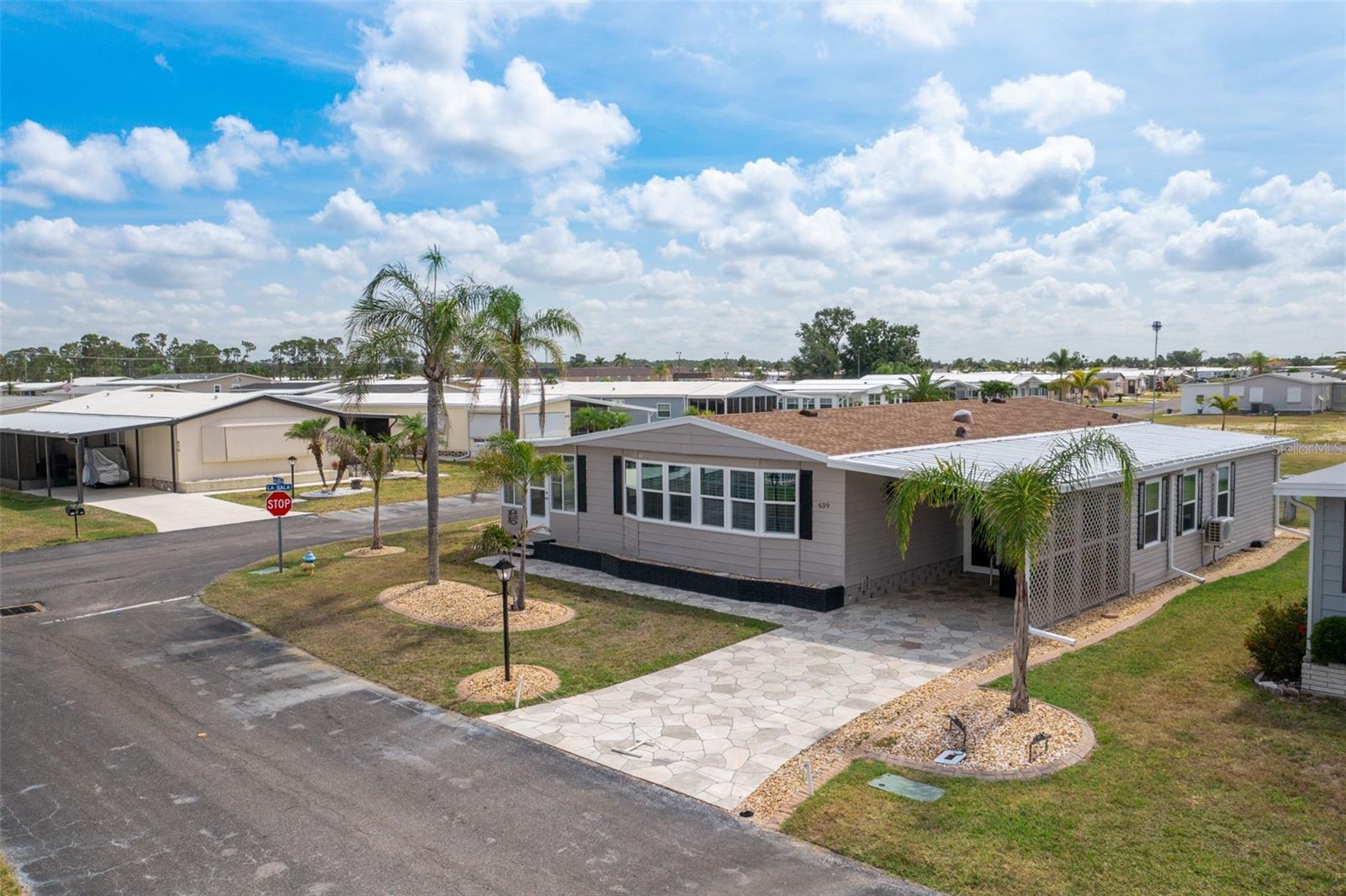 Image 27 of 75 For 639 La Jolla Circle