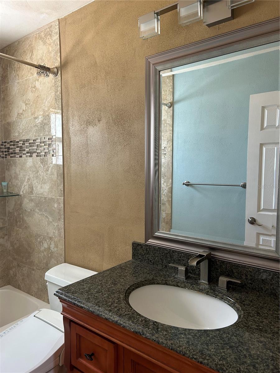 Image 8 of 15 For 7621 Greybirch Terrace