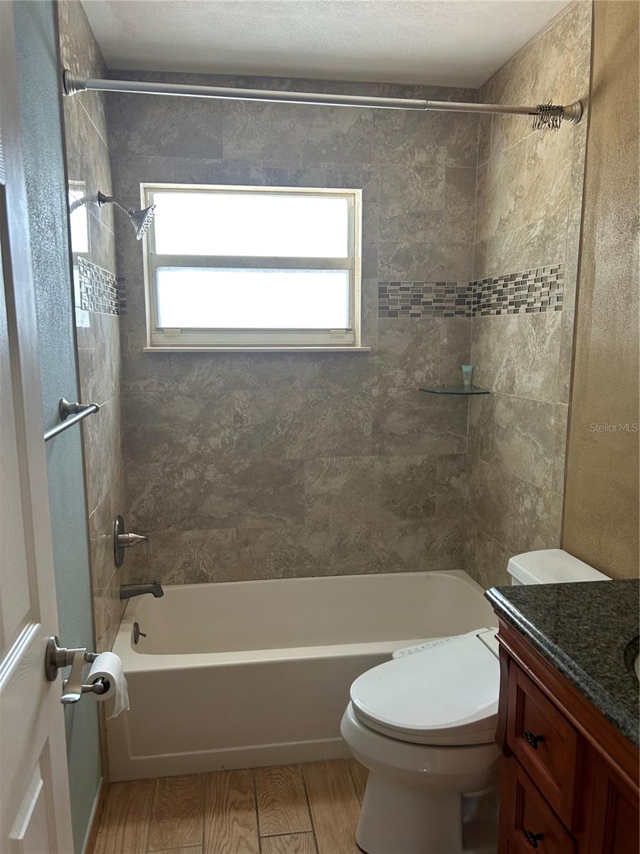 Image 9 of 15 For 7621 Greybirch Terrace