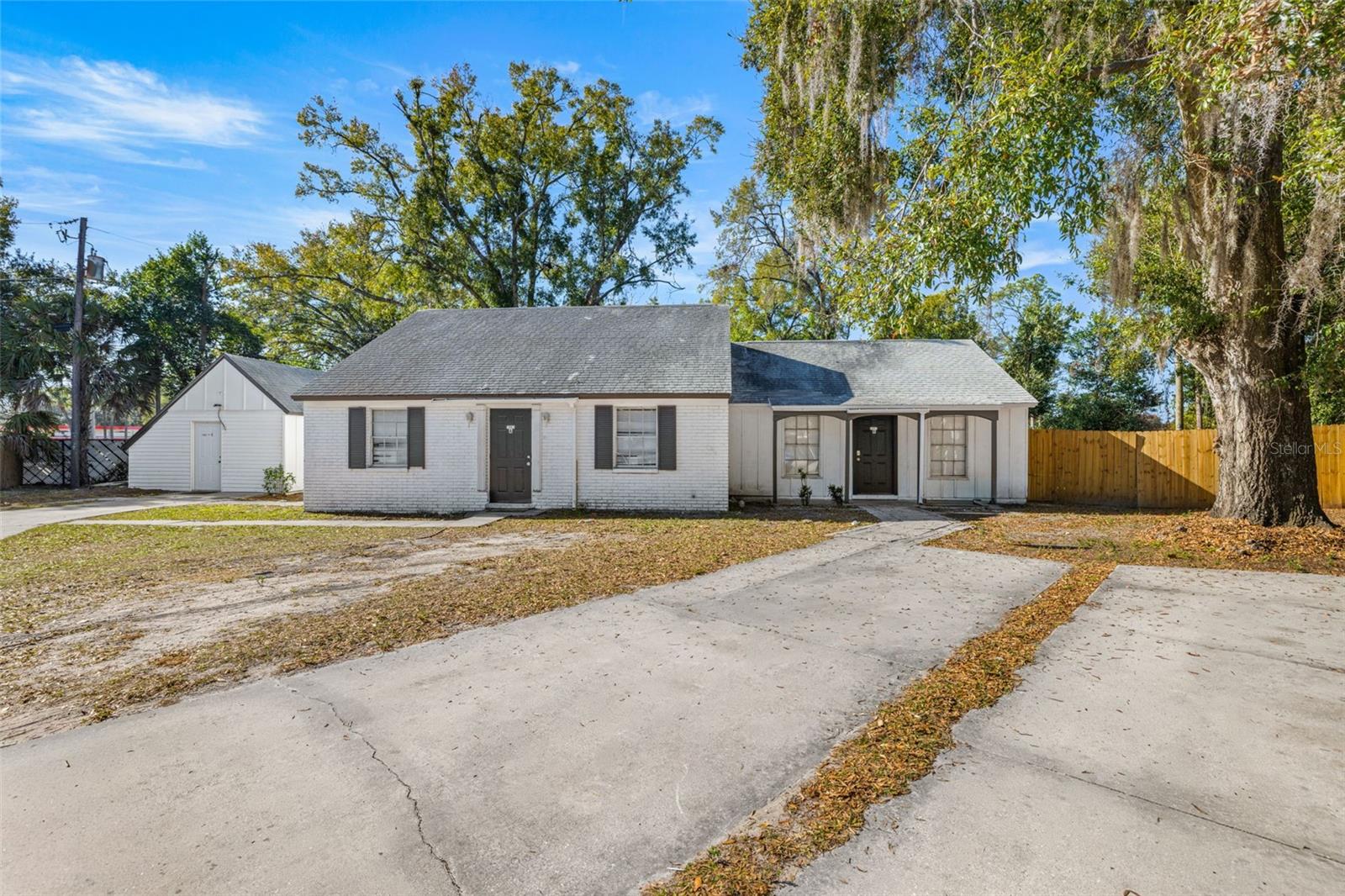 Details for 1403 College Park Lane, TAMPA, FL 33612