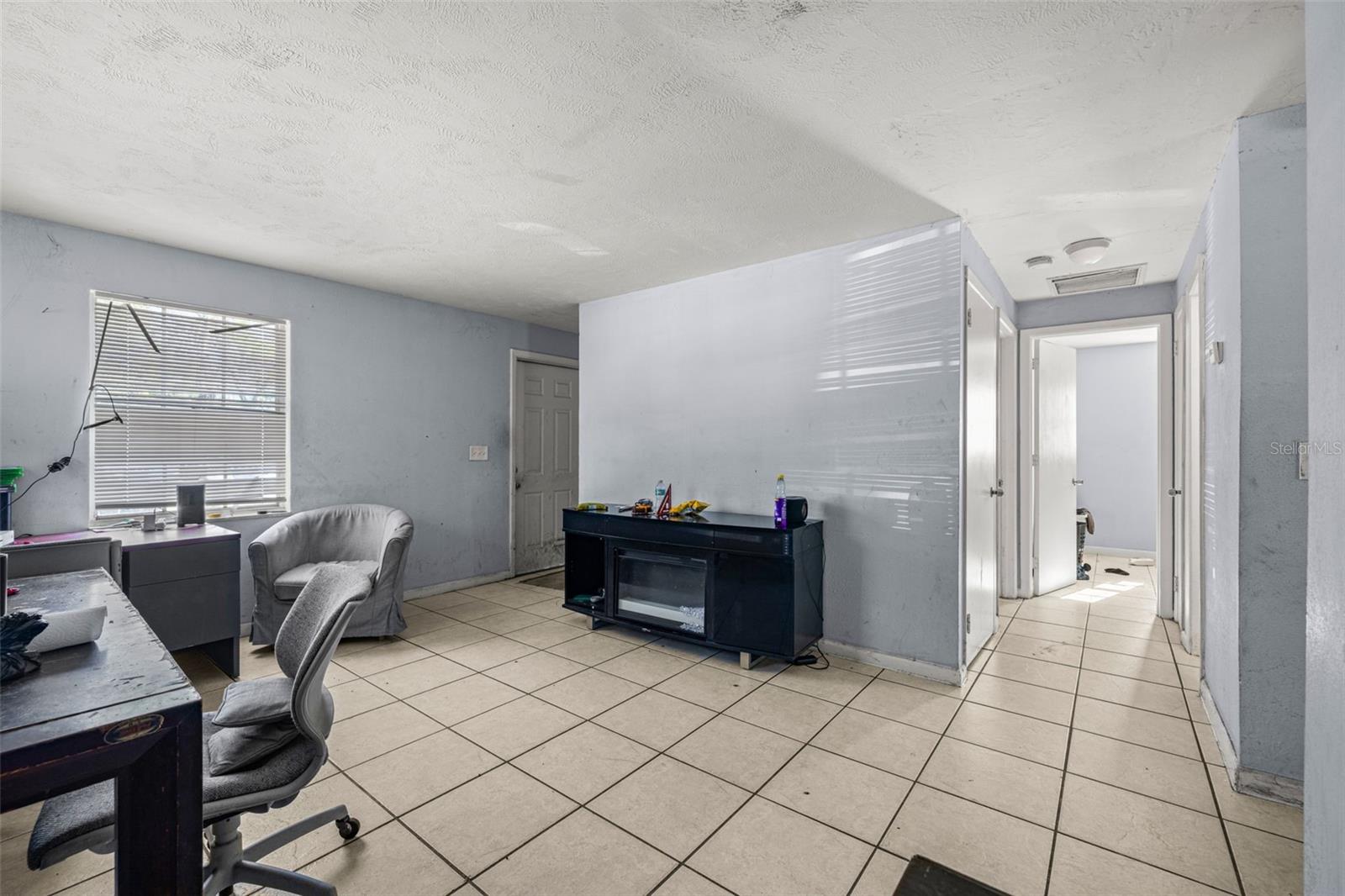 Image 12 of 54 For 1403 College Park Lane