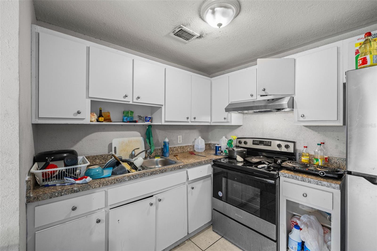 Image 18 of 54 For 1403 College Park Lane